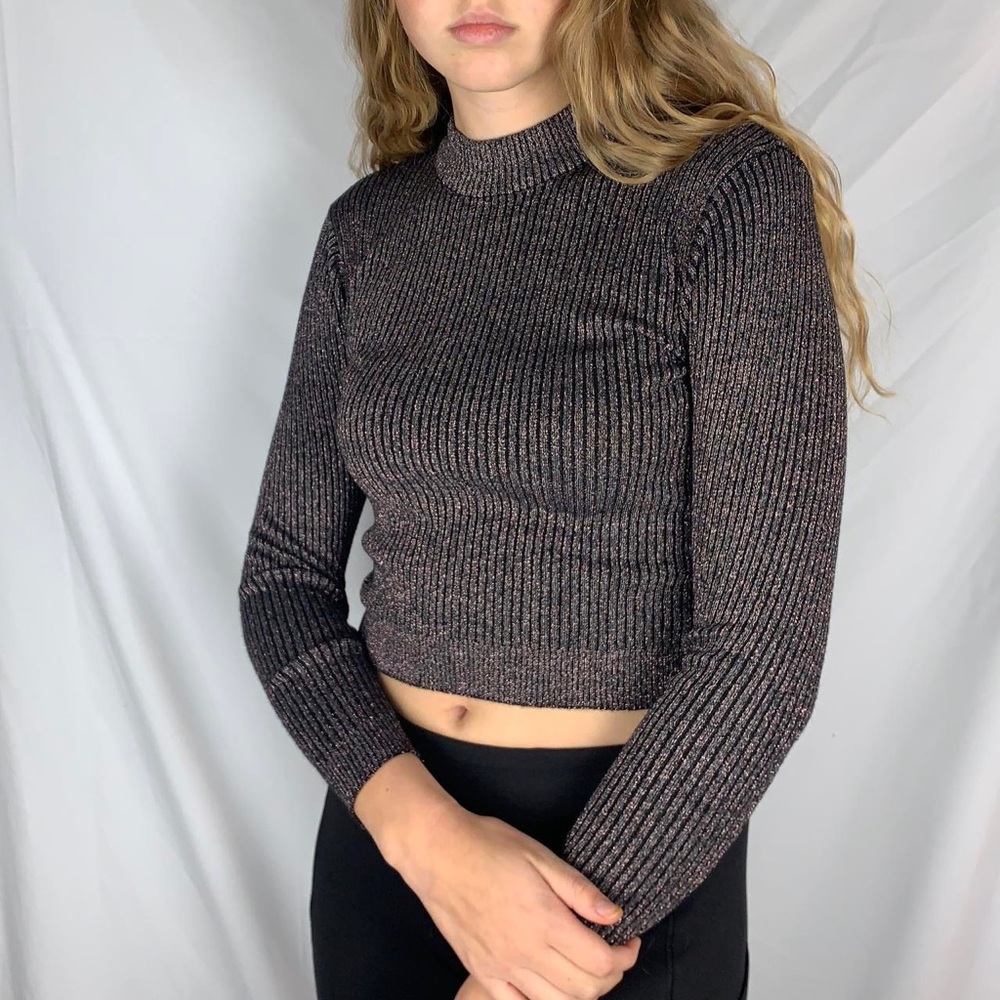 H&M Shimmery Pink Ribbed Turtleneck Size Small